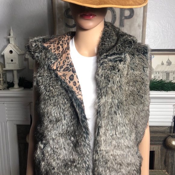 Lucca Couture Jackets & Blazers - Gorgeous Luca Couture Faux Fur Hooded Vest
